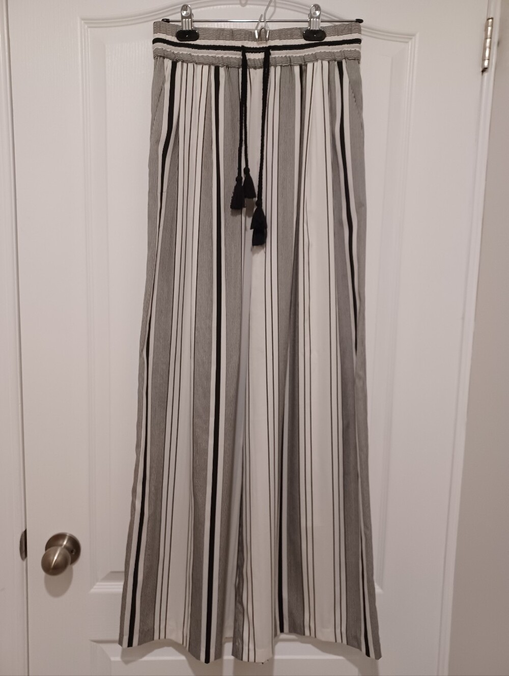 Zara Black and White Striped Pants